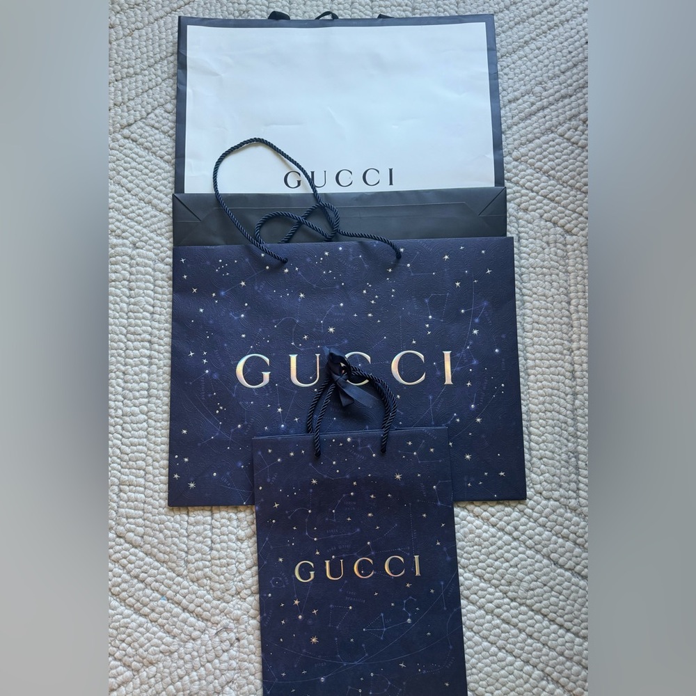 Gucci shopping bags bundle.